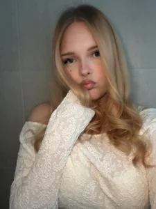 new outfit de bigbabyboobs  4 Imagens