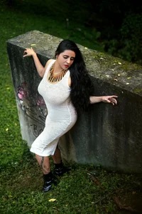 lilahSweet Loving the wood Pic 5