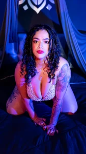 KayllaEvanss_ With a clear conscience and dirty desires. Pic 2