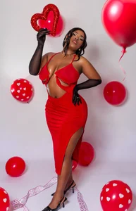 Elie-3 Glamorous and sexy Immagine 