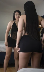 NaomiScoth Public Gambar 3