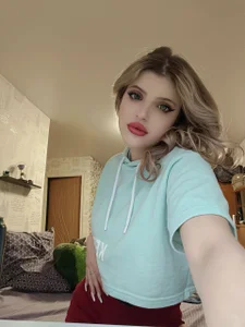 AleksandraFlores An ordinary day Kuva 6