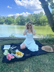 EvaWarren Picnic🐞🌸🍃 사진