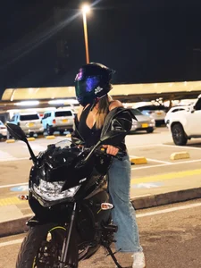 antonella_cutie_ 🏍️💖 Billede