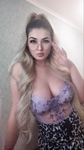 Public de pussyCat_t  3 Imagens