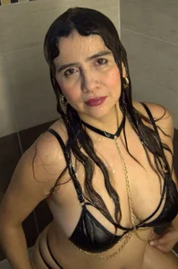 Heidy_WellsShower sexy Bild 5