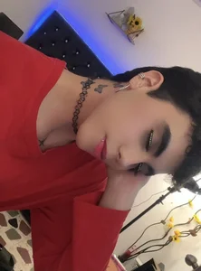 Kheyler_1 Mm, do you like my red outfit?❤️  3টি ছবি