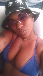 darkbombolete Pra você me conhecer um pouco টি ছবি