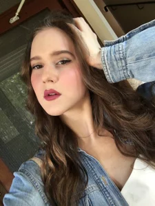 LucyRose3Public图片 7