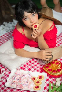 chloe_watson_ a nice day for a picnic 🎆 صورة واحدة|chloe_watson_ a nice day for a picnic 🎆 صورتان|chloe_watson_ a nice day for a picnic 🎆  7 صور|chloe_watson_ a nice day for a picnic 🎆  7 صورة