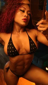 HeidiCox Public รูป 