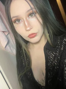 Bettyy_Whitte Public Billede 2