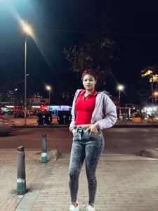 CloeEbony Public Bilde