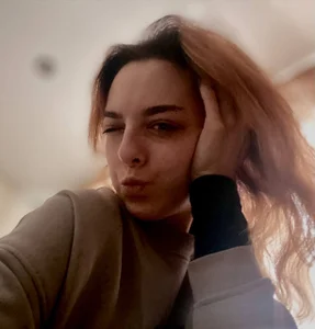 Just living od JoslynContrera  3 snímek