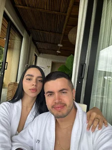 Valentina_and_Osher Public  5. fénykép