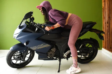 Bella_Erotik girl sexy Foto 2