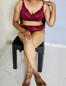 Miss_Sanika Public Immagine  2