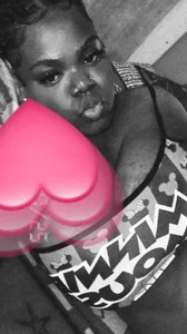 MiaDiamond__ 😊🍑 Pic