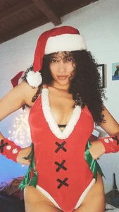 EmilyTreasurez Xmas 2024 ❤️🎄 صورة واحدة|EmilyTreasurez Xmas 2024 ❤️🎄 صورتان|EmilyTreasurez Xmas 2024 ❤️🎄  4 صور|EmilyTreasurez Xmas 2024 ❤️🎄  4 صورة