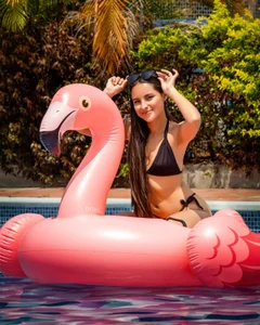 annie__thompson Public 圖片