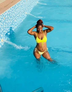 Kinkyy_ Public Poză 7