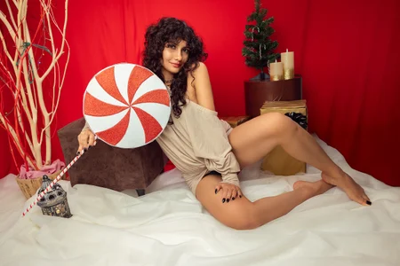 selenareyes December Dreams🎄🎁 Pic 3