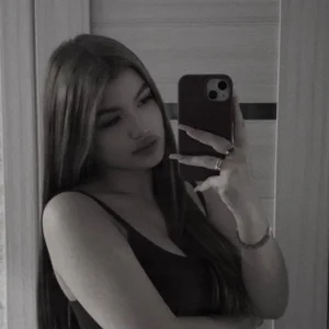 VeoraMuseのPublicの枚の写真