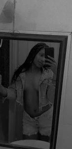 Black-gem18 ALL YOU NEED IS LOVE AND ME Bilde 4