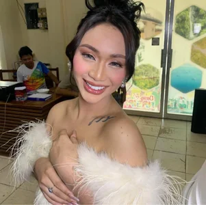 azumifox69 Kisses 圖片