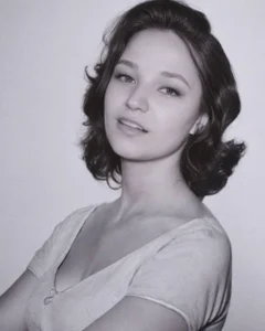 ElysLunar 50s Charm: Vintage Elegance Foto