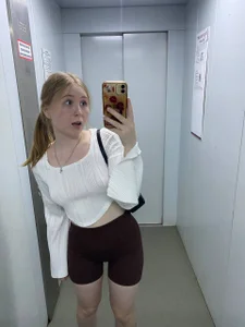 LiliTiny's XXX Nude Photo 4