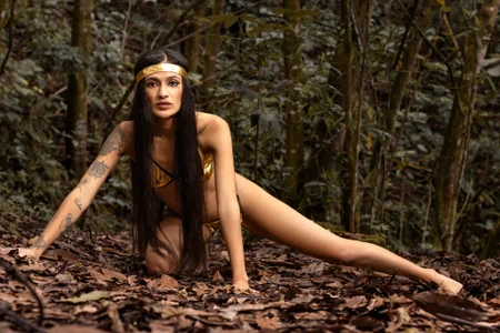 Your Goddess of desire de AuroraBon  2 Imagens