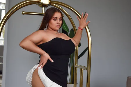 The world around you is a mirror of your mood.❤️ de yourdelighte_  2 Imagens