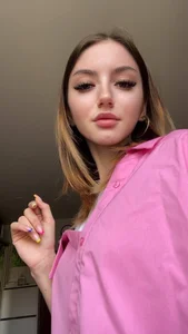 NellieEinspahr just me Pic 4
