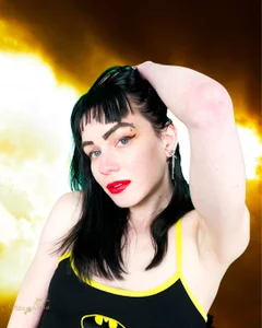 Jana-Bella Public Pic 4