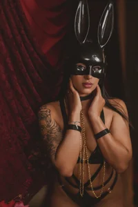 SagiraBelle kullanıcısının Sweet or Sin? albümü -  4 fotoğraf