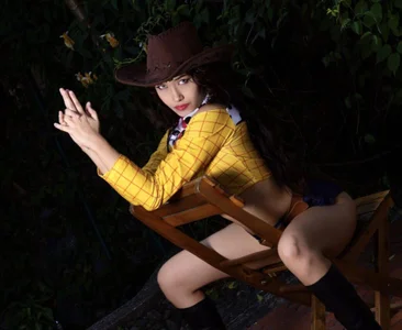 Lesliehonney__ Cowgirl Pic 4
