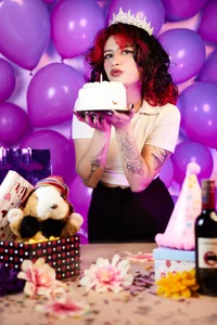 kristen_tayMy Birthday图片