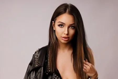 Rider 🤍 de AnnaMaee  2 Imagens