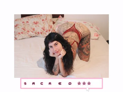 -cyberbruja-'s photo