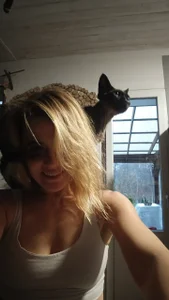 Kira1Bright Public Foto 5