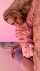pinkhornyprincess kullanıcısının 🩷🩷🩷🩷🩷 albümü -  3 fotoğraf