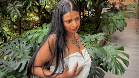 SuzyFox_ 💚💚 Pic 2