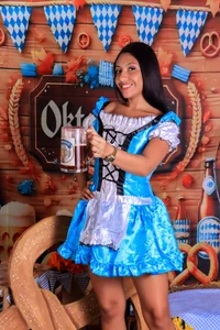 naomi_kyse Enjoy the oktober fest party with me Pic 3