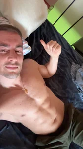 maximuss789: Me ☺️☺️ ( 3 фото)