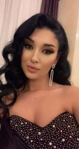 DaliaVeyron Crimson Kiss, Onyx Soul🖤 Foto