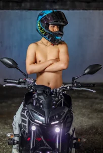 Angel_khouri_Motorcyclist🏍️ Bild 4