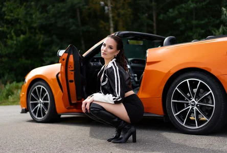 bbratz ford mustang Pic 4
