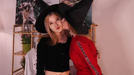 LashandraKrage Public  6টি ছবি