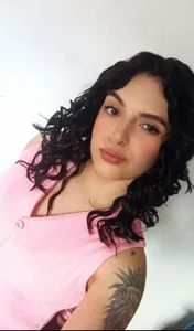 Sara_Turner selfies slika